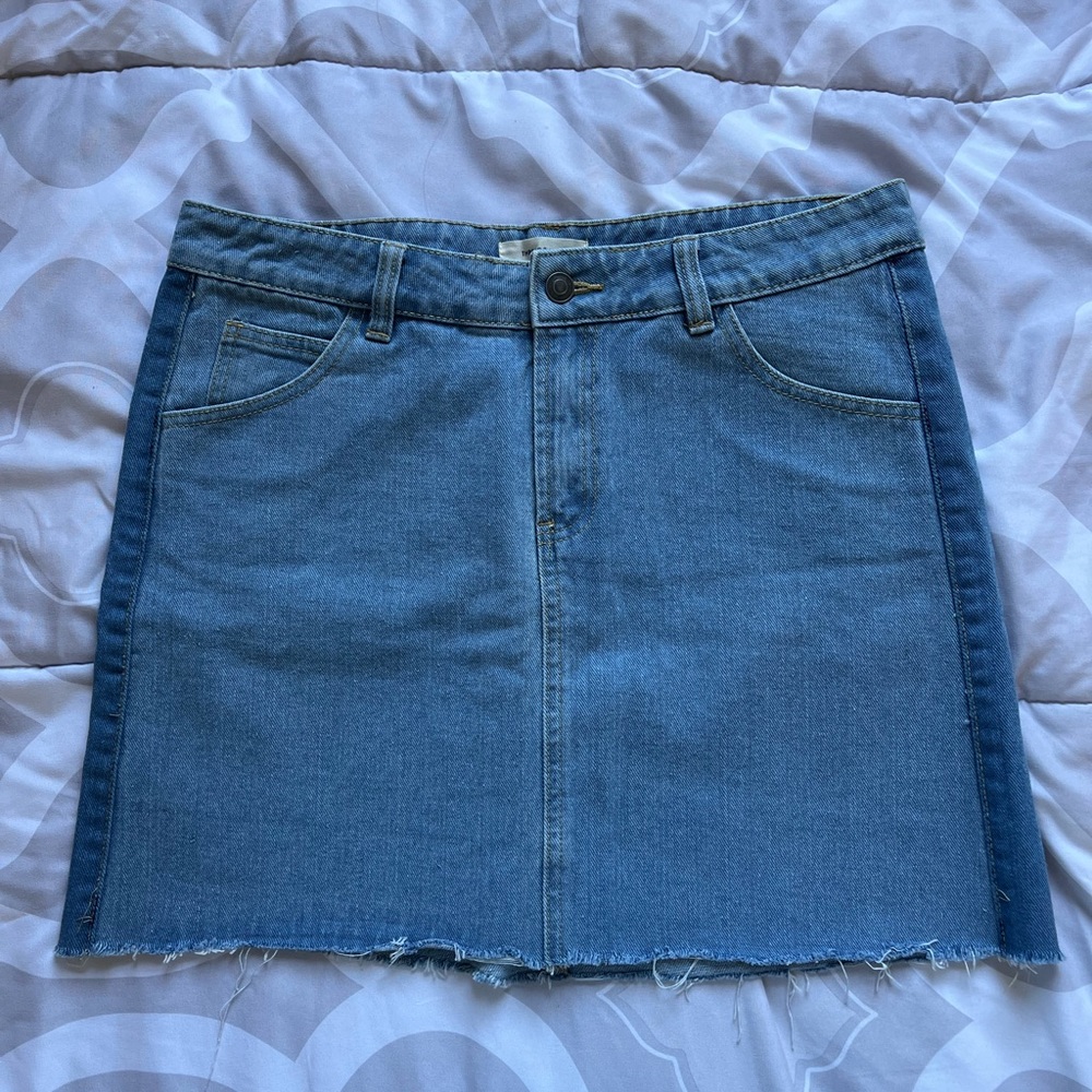 Francesca’s skirt